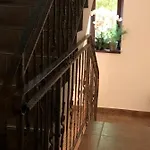 Dorian بيت ضيافة