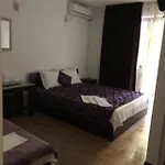 Dorian كوستِنيست