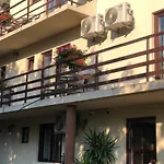 Dorian 3* كوستِنيست